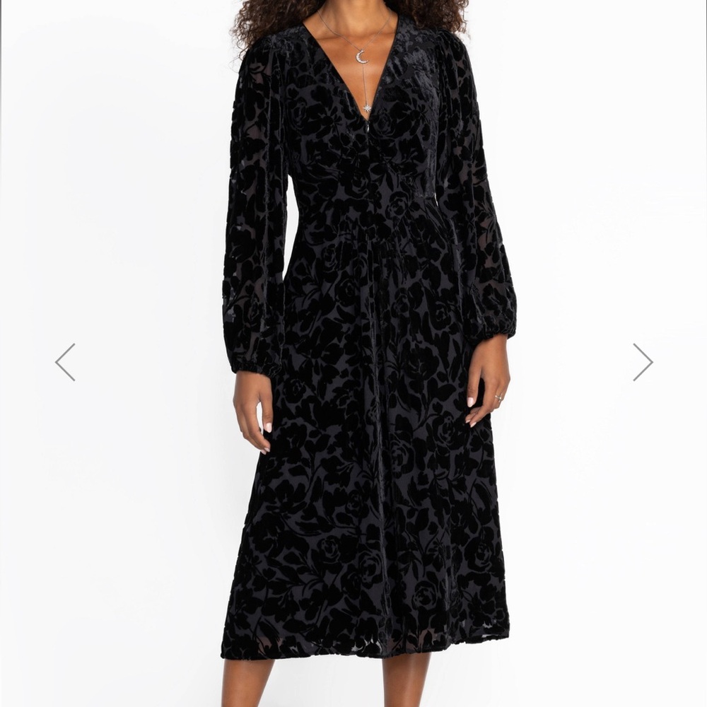 Johnny Was Black Floral Long Sleeve Dress Size 4